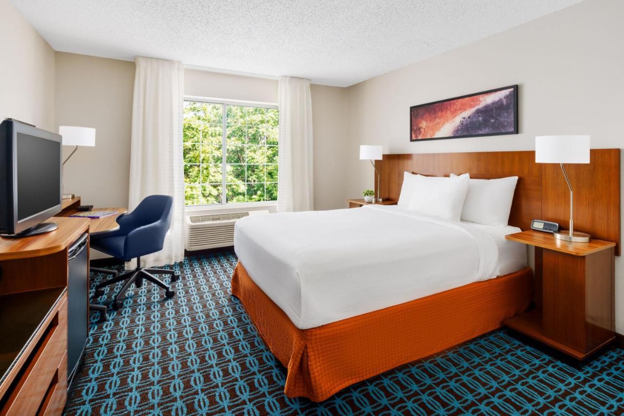 Fairfield And By Marriott Houston Hotel 3*