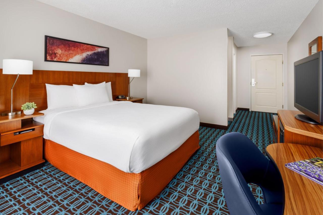 Hotel Fairfield And By Marriott Houston 3*
