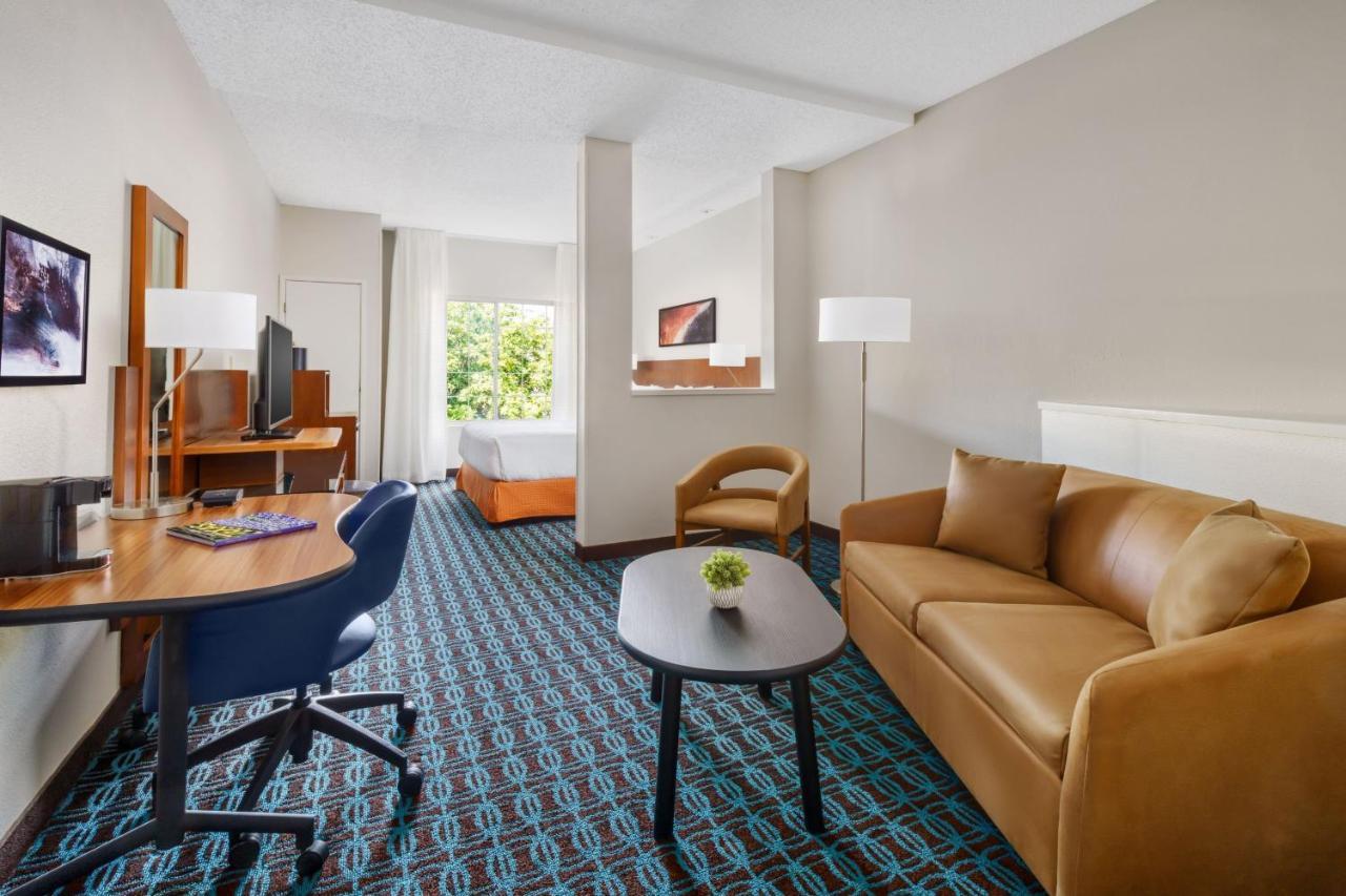 Fairfield And By Marriott Houston The Woodlands