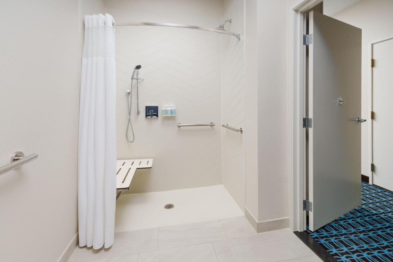 Hotel Fairfield And By Marriott Houston 3*