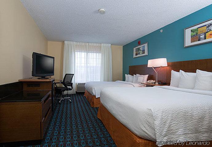 Hotel Fairfield And By Marriott Houston The Woodlands