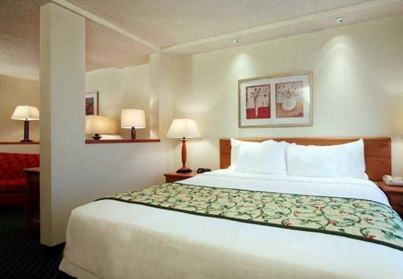 Fairfield And By Marriott Houston