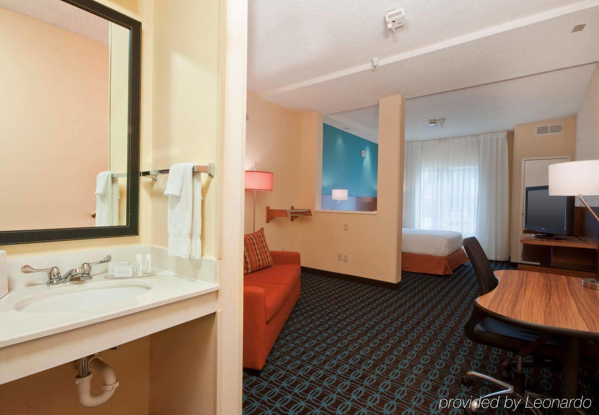 Hotel Fairfield And By Marriott Houston