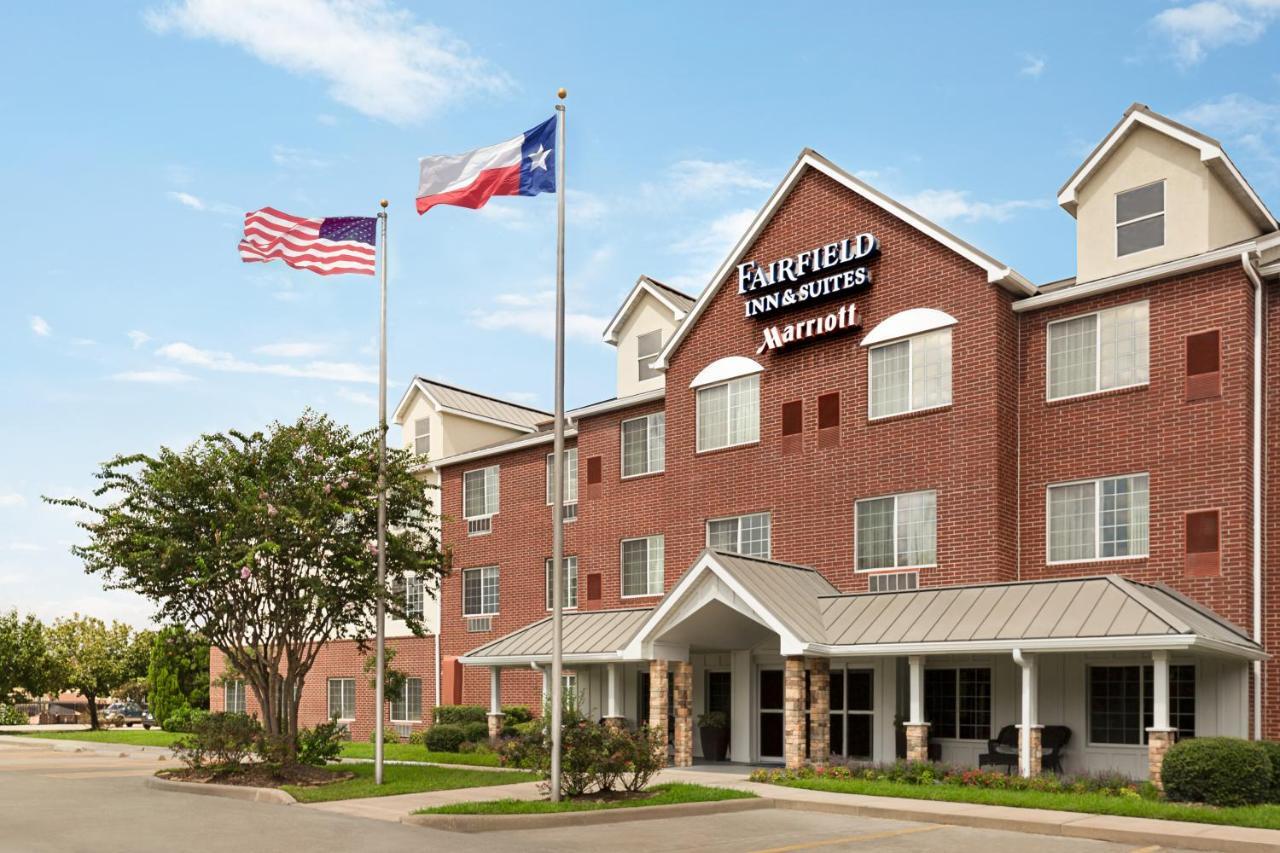 Hotel Fairfield And By Marriott Houston 3*