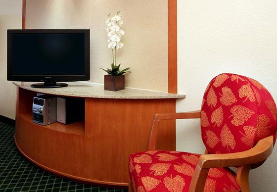 Fairfield And By Marriott Houston Hotel